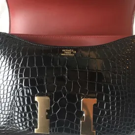 Hermès Constance Limited Edition 24 Noir (Black)/Rouge H Verso Alligator Mississippi Lisse Gold Hardware GHW