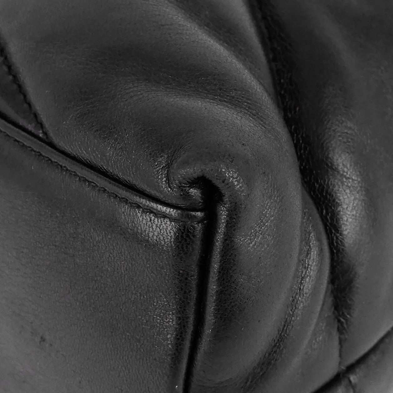 Loulou Puffer Medium Lambskin Bag