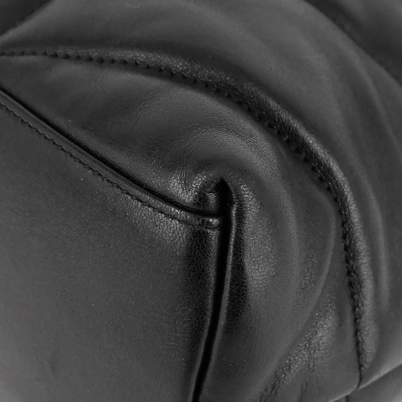 Loulou Puffer Medium Lambskin Bag